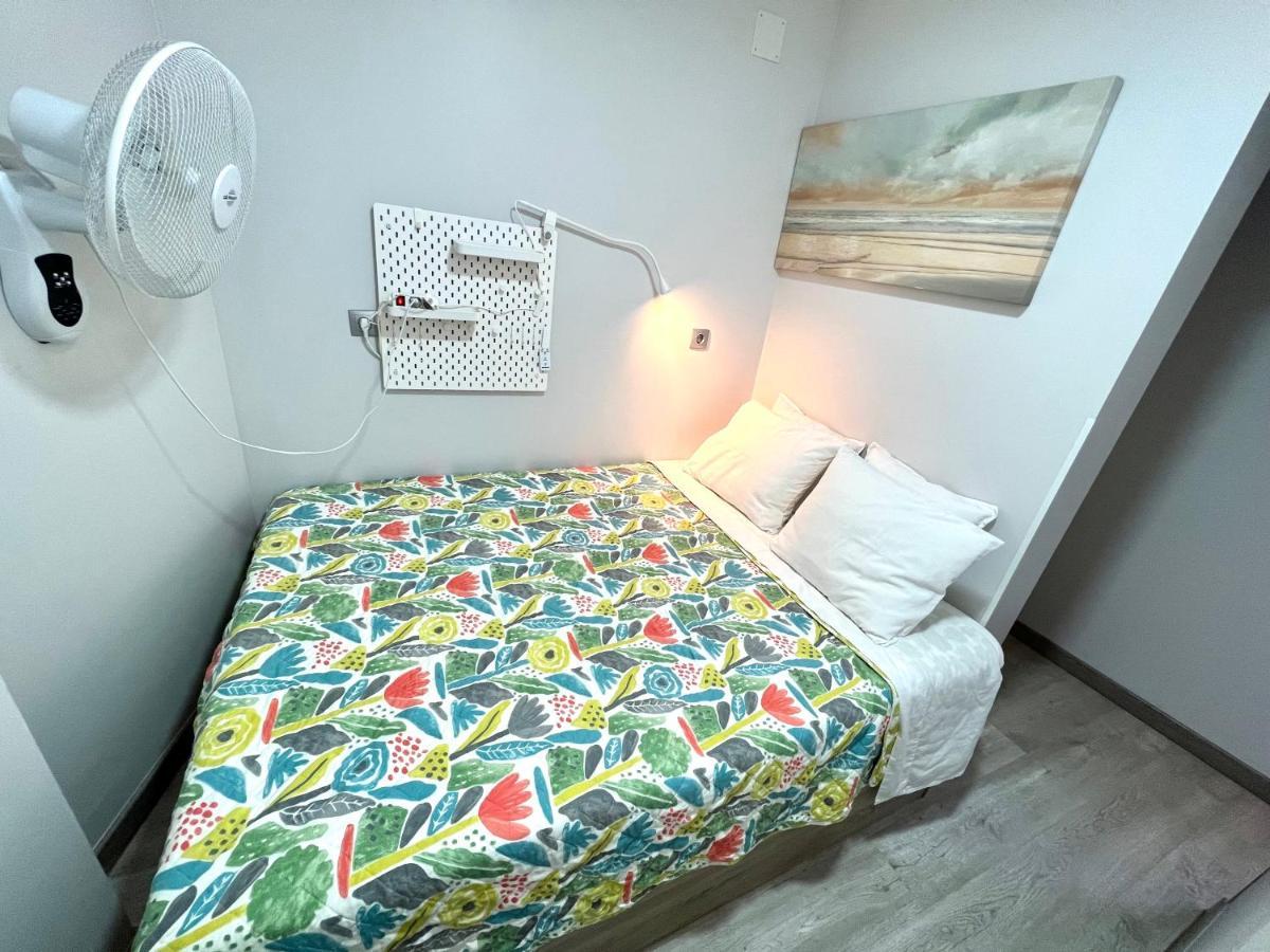 Camp Nou, Europa Fira - Modern Two-Bedroom Apartment With Heating Л'Успіталет-да-Любрагат Екстер'єр фото