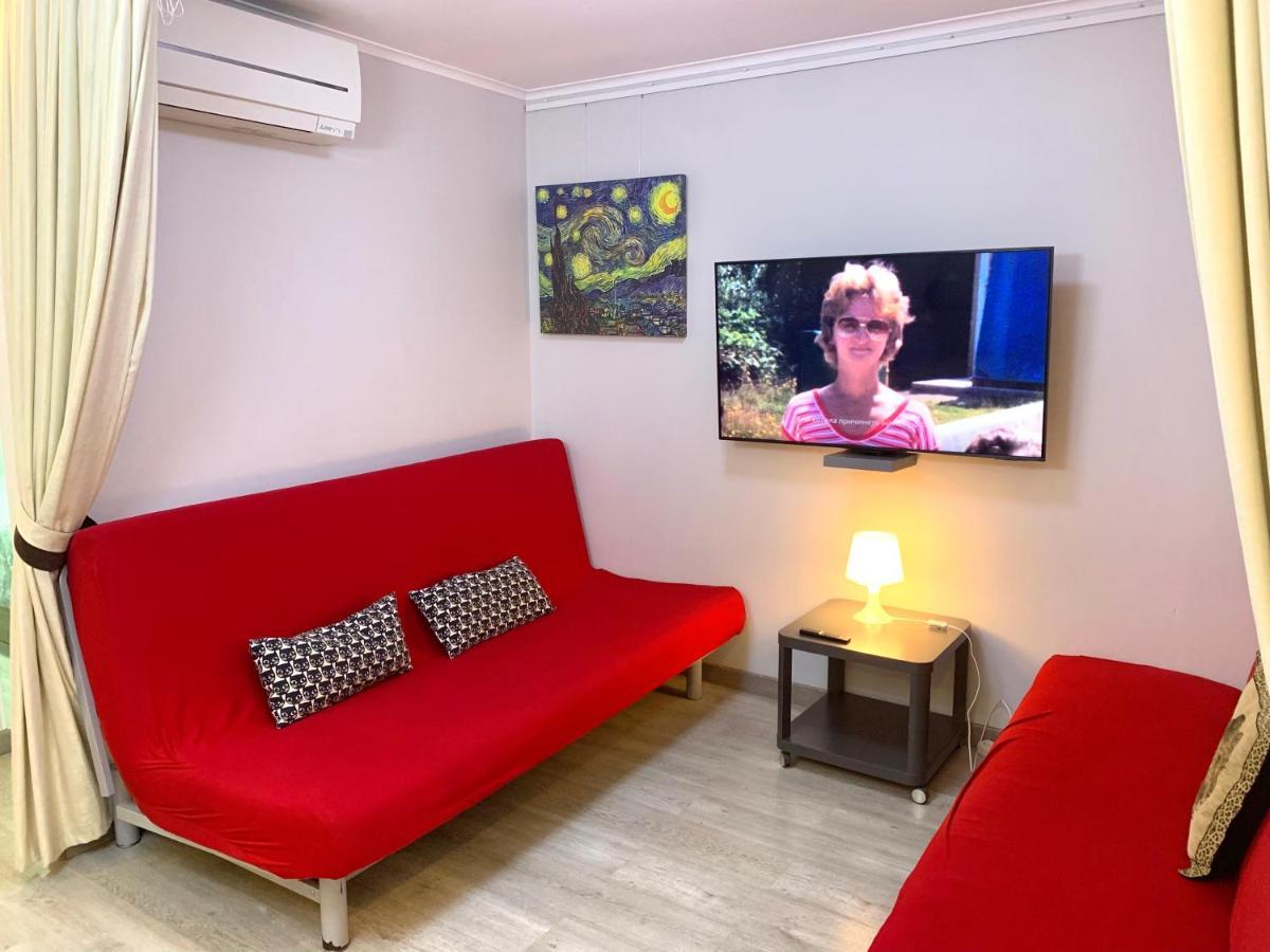 Camp Nou, Europa Fira - Modern Two-Bedroom Apartment With Heating Л'Успіталет-да-Любрагат Екстер'єр фото